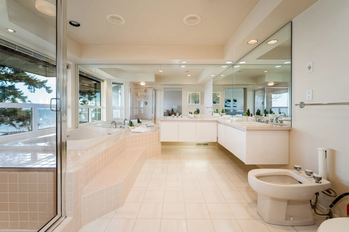 Front Yard Photo of 2810 O'hara Lane, Surrey, BC