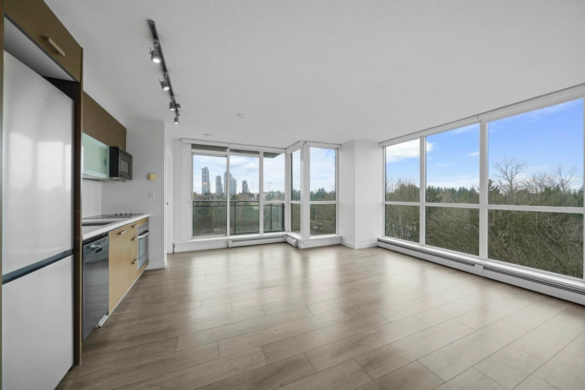 Breakfast Nook Photo of 908 13380 108 Avenue, Surrey, BC