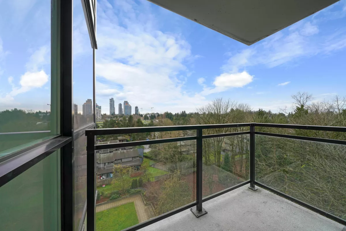 Garage Interior Photo of 908 13380 108 Avenue, Surrey, BC