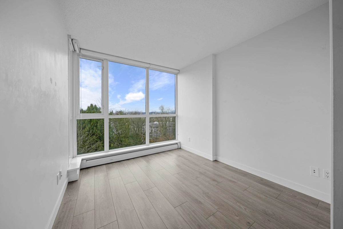 Guest Bathroom Photo of 908 13380 108 Avenue, Surrey, BC