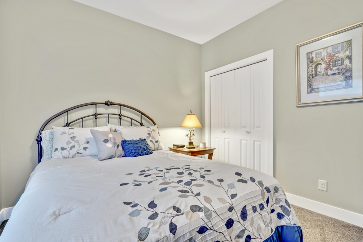 Outdoor Patio Photo of 102 4595 Sumas Mountain Road, Abbotsford, BC