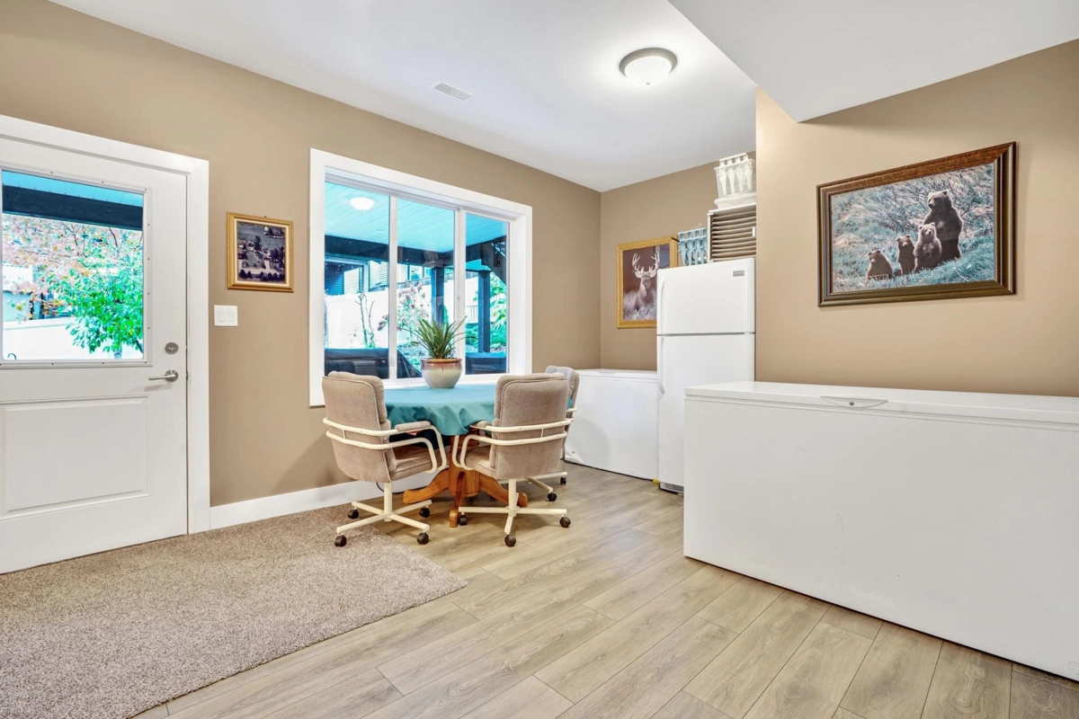 Swimming Pool Photo of 102 4595 Sumas Mountain Road, Abbotsford, BC