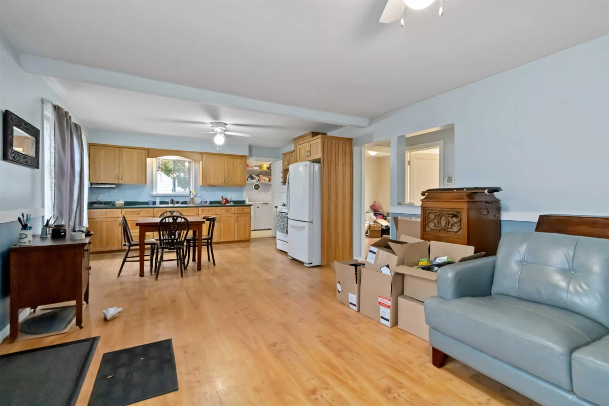 Dining Area Photo of 32814 4th Avenue, Mission, BC