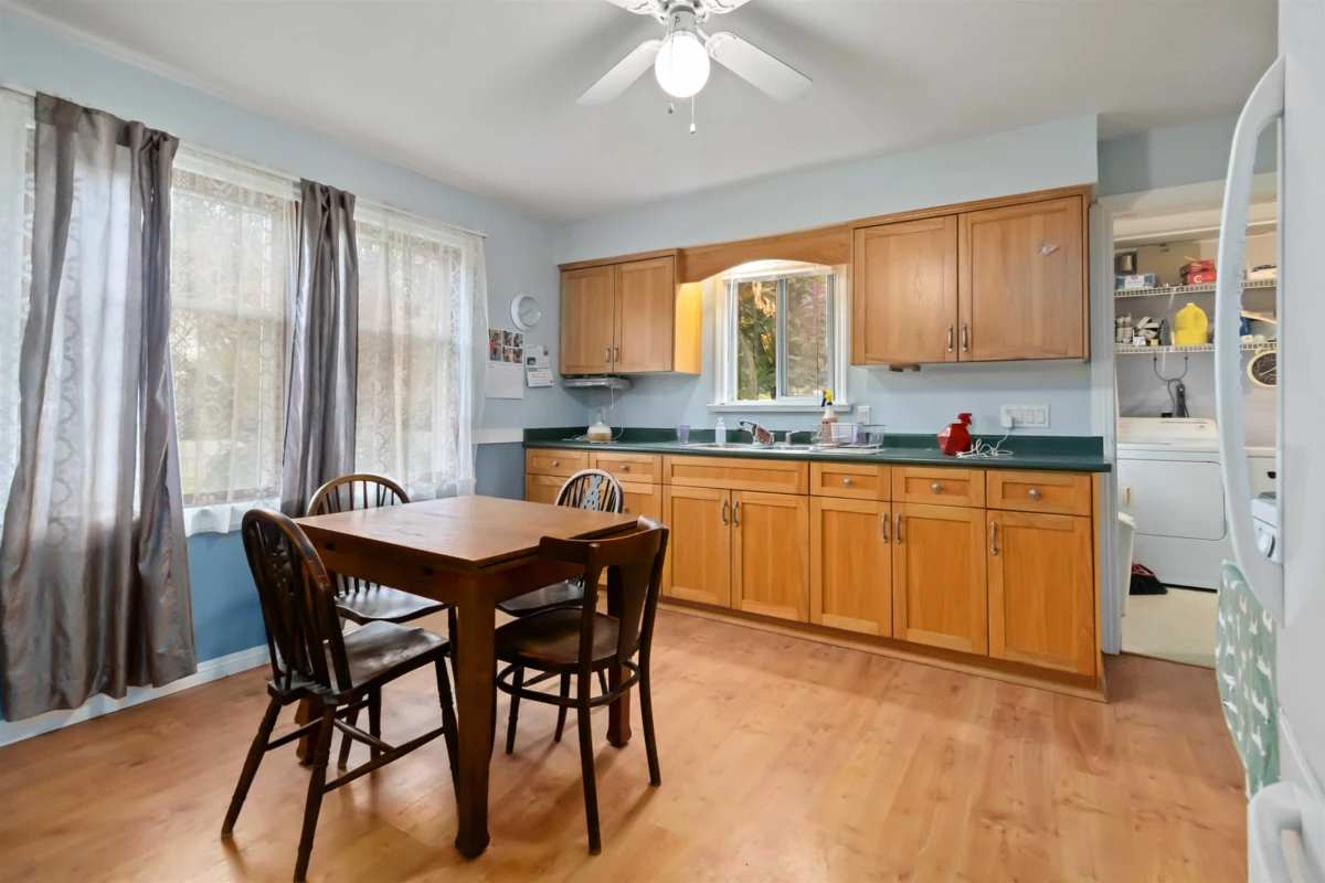 Pantry Photo of 32814 4th Avenue, Mission, BC