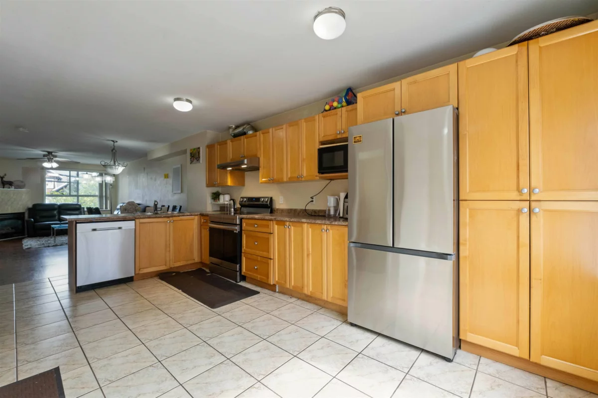 Basement Recreation Room Photo of 3 12730 66 Avenue, Surrey, BC