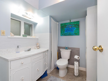 Breakfast Nook Photo of 3706 W King Edward Avenue, Vancouver, BC