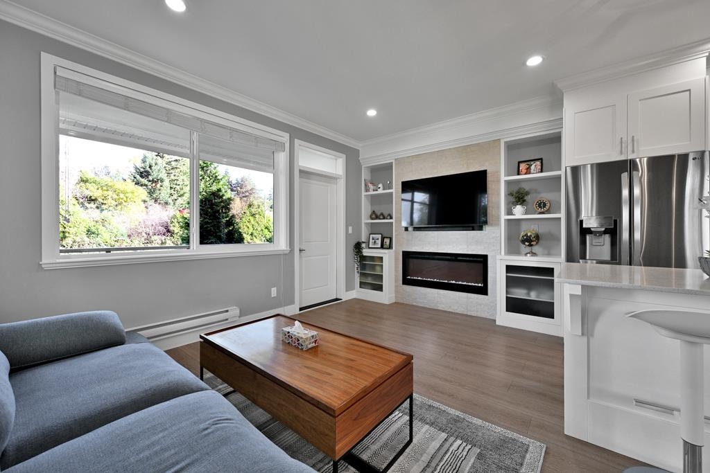 Primary Bathroom Photo of 15 7198 179 Street, Surrey, BC