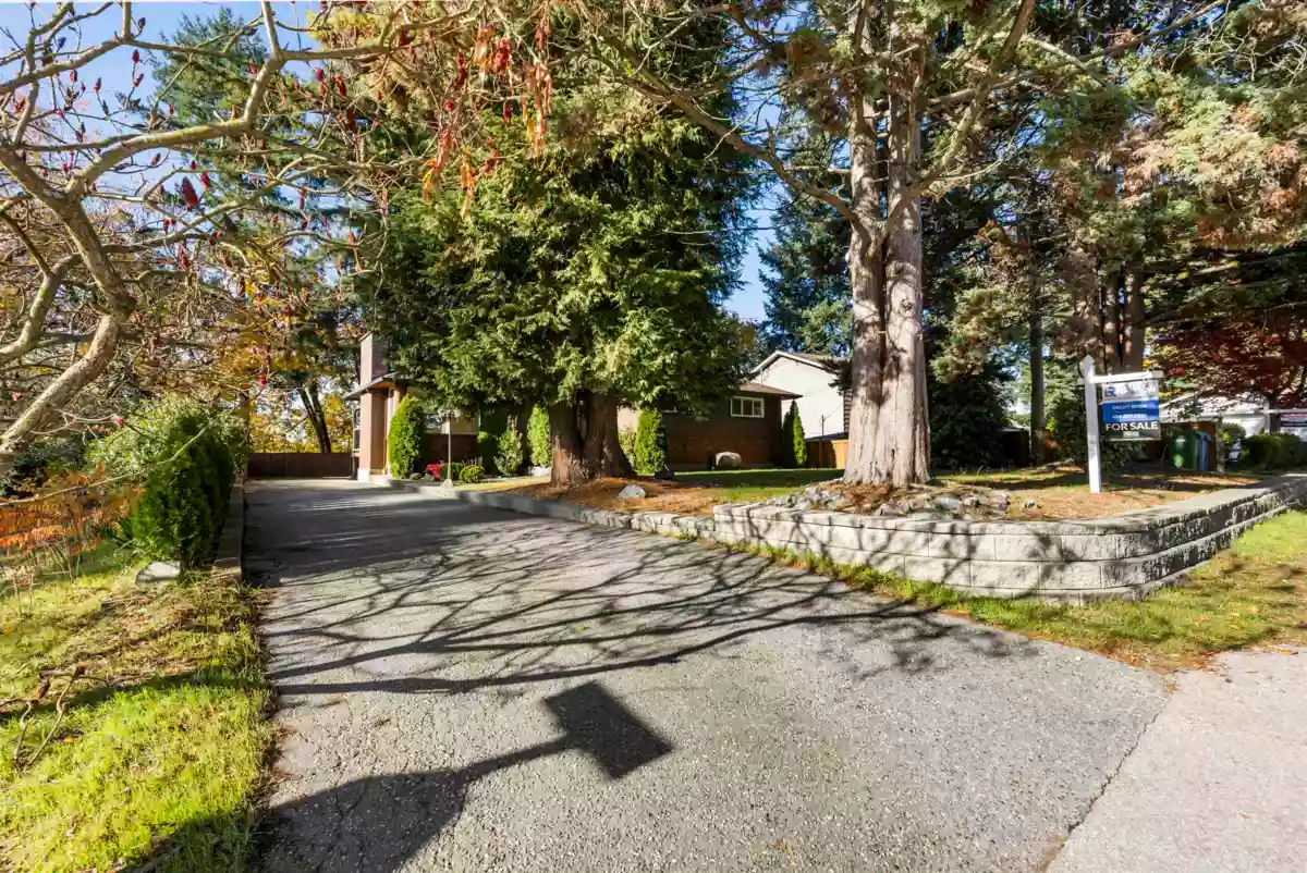 Living Room Photo of 2827 Cambridge Street, Abbotsford, BC