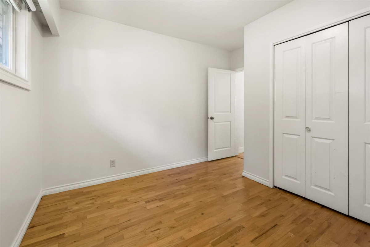 Mudroom Photo of 2827 Cambridge Street, Abbotsford, BC