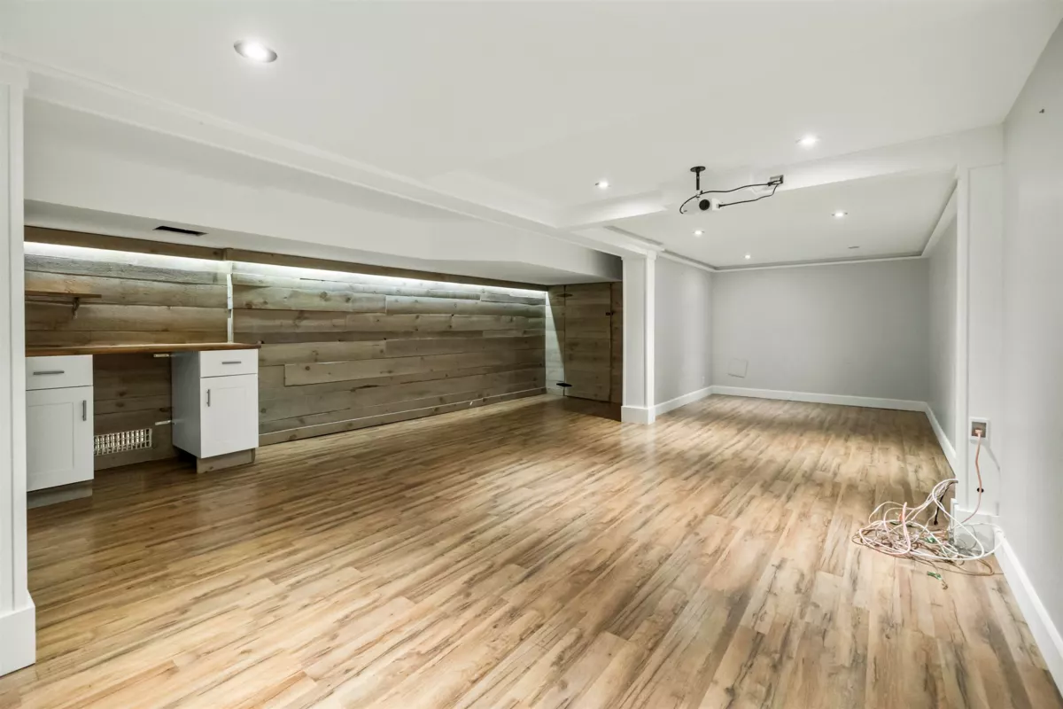 Outdoor Patio Photo of 2827 Cambridge Street, Abbotsford, BC