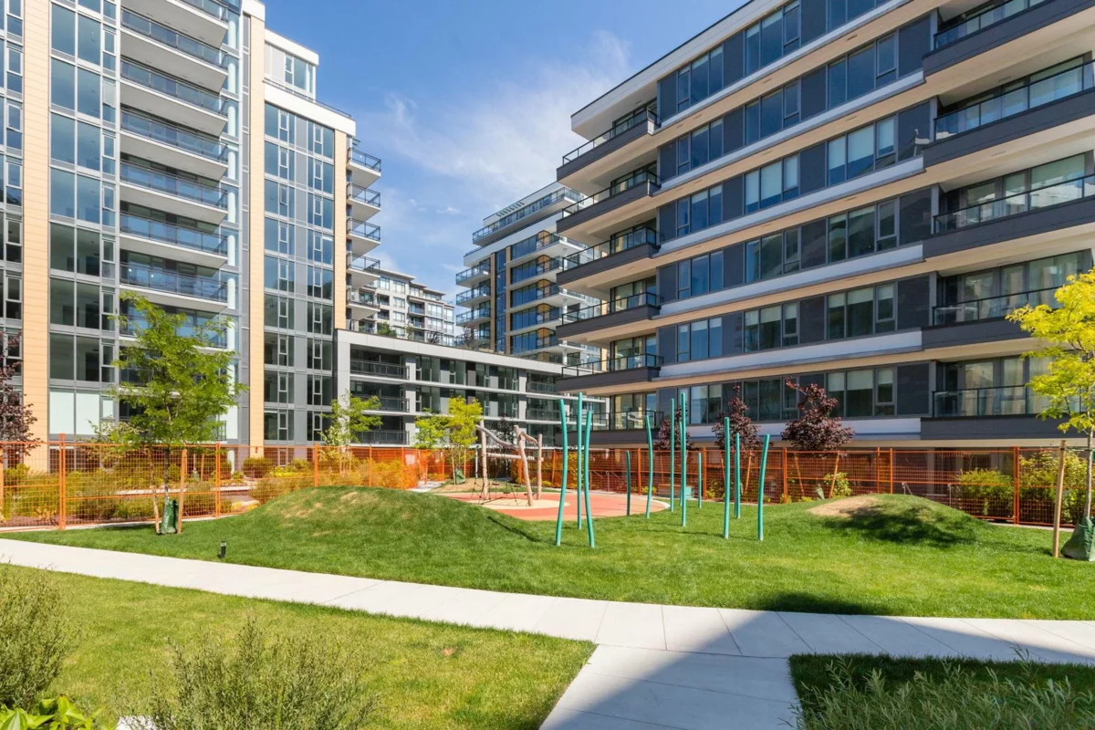 Community Amenities Photo (Clubhouse) of 911 8199 Capstan Way, Richmond, BC