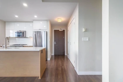 Entry Foyer Photo of 2302 2077 Rosser Avenue, Burnaby, BC