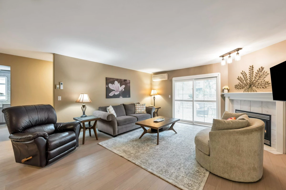 Dining Area Photo of 43 34250 Hazelwood Avenue, Abbotsford, BC