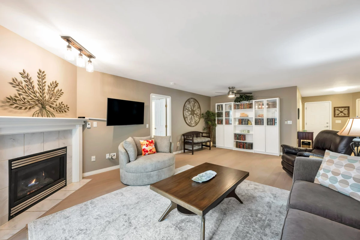 Kitchen Photo of 43 34250 Hazelwood Avenue, Abbotsford, BC