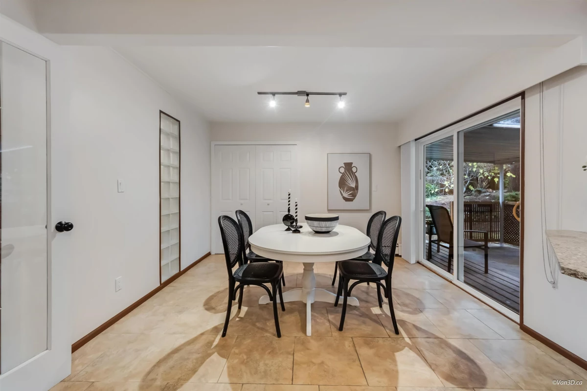 Guest Bathroom Photo of 6602 Lambert Crescent, Delta, BC