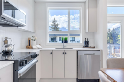 Kitchen Photo of 403 45497 Campus Drive, Chilliwack, BC