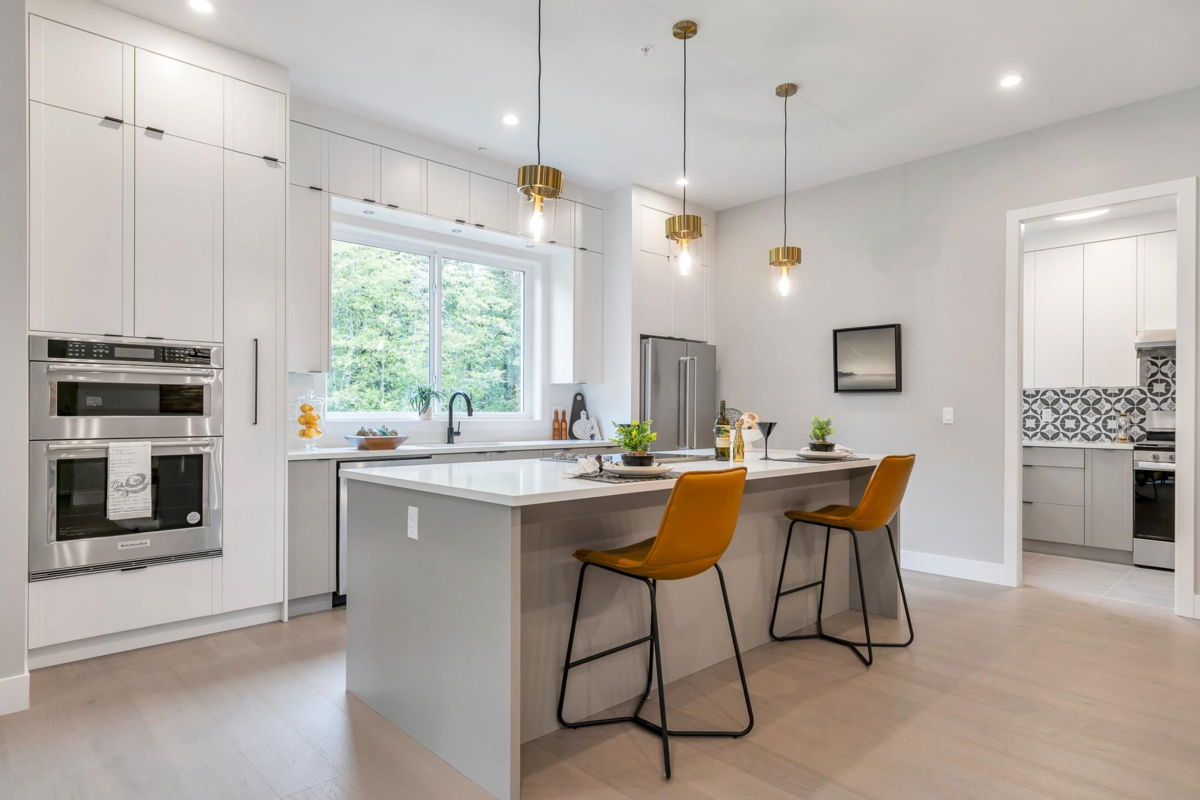 Dining Area Photo of 24417 Jenewein Drive, Maple Ridge, BC