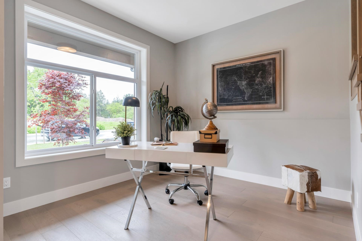 Family Room Photo of 24417 Jenewein Drive, Maple Ridge, BC