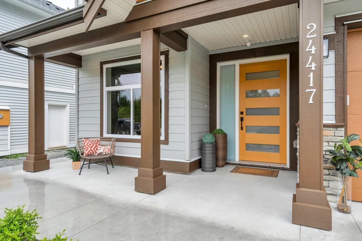 Living Room Photo of 24417 Jenewein Drive, Maple Ridge, BC