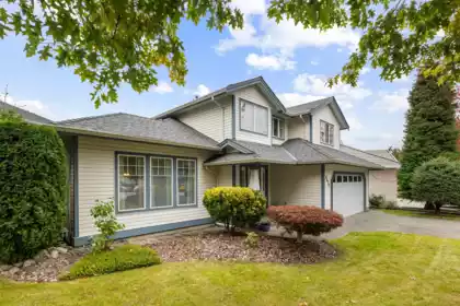 8470 166a Street, Surrey, BC, Surrey — Single Family Residence for sale