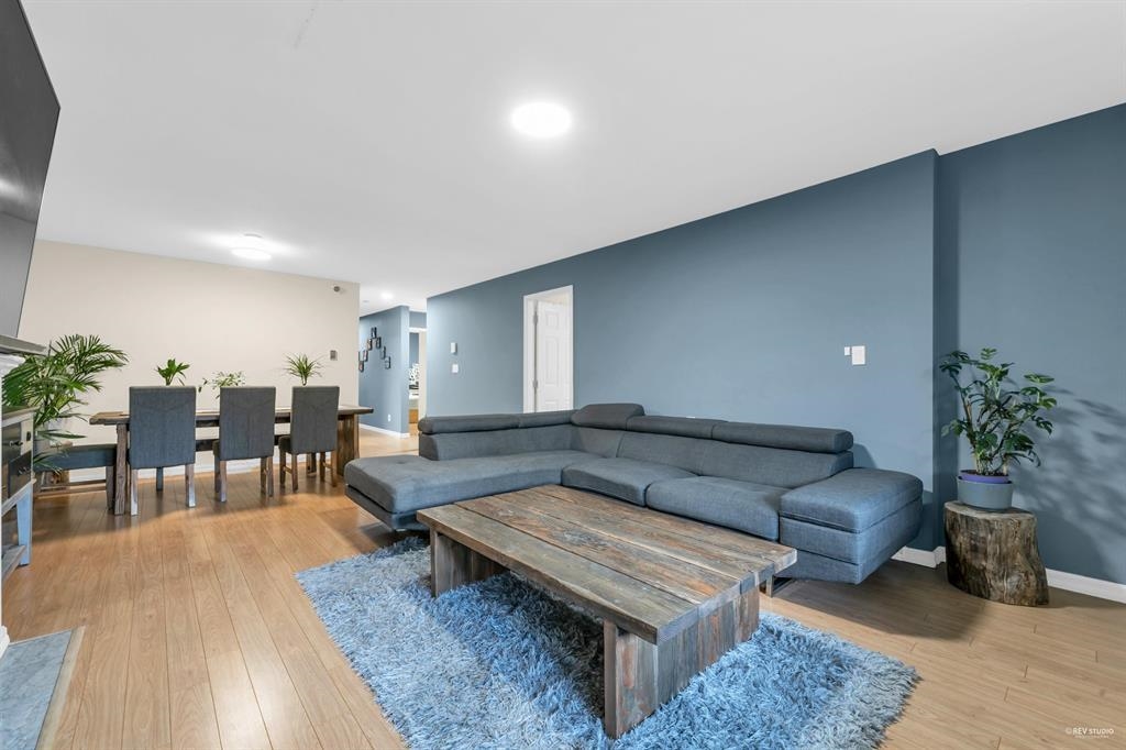 Breakfast Nook Photo of 104 9310 King George Boulevard, Surrey, BC