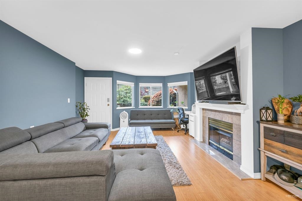 Family Room Photo of 104 9310 King George Boulevard, Surrey, BC