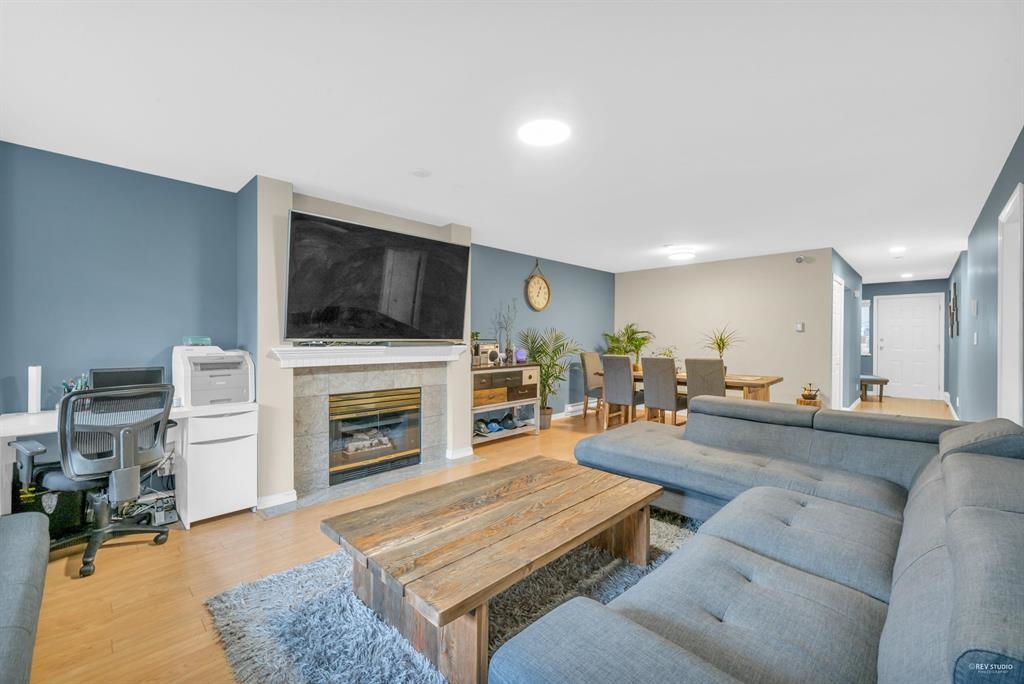 Kitchen Island Photo of 104 9310 King George Boulevard, Surrey, BC