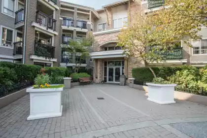 425 8915 202 Street, Langley, BC, Langley — Apartment/Condo for sale