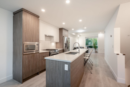 Dining Area Photo of 22 19749 55 Avenue, Langley, BC