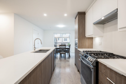 Kitchen Island Photo of 22 19749 55 Avenue, Langley, BC