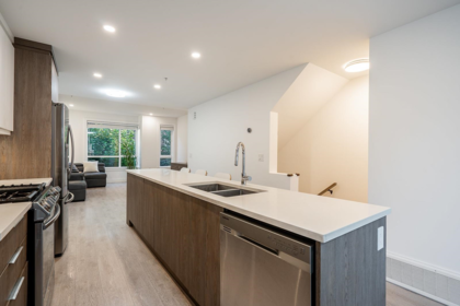 Kitchen Photo of 22 19749 55 Avenue, Langley, BC