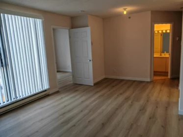 807 8246 Lansdowne Road, Richmond, BC, Richmond — Apartment/Condo for sale