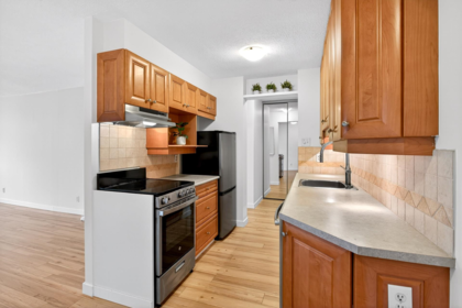 1306 2016 Fullerton Avenue, North Vancouver, BC
