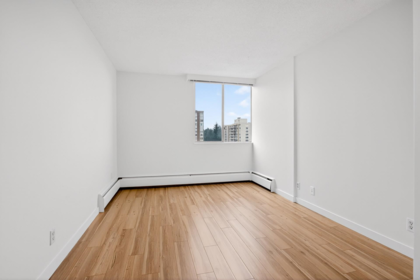 Powder Room Photo of 1306 2016 Fullerton Avenue, North Vancouver, BC