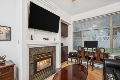 208 3176 Plateau Boulevard, Coquitlam, BC, Coquitlam — Apartment/Condo for sale