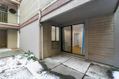 Garden / Landscaping Photo of 102 9152 Saturna Drive, Burnaby, BC