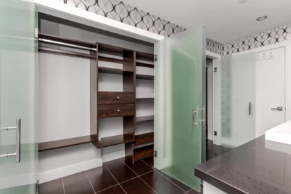 Basement Recreation Room Photo of 1540 Maple Street, White Rock, BC