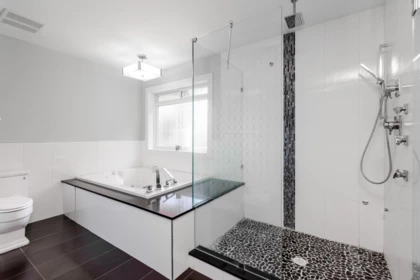 Mudroom Photo of 1540 Maple Street, White Rock, BC