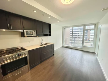 818 5665 Boundary Road, Vancouver, BC