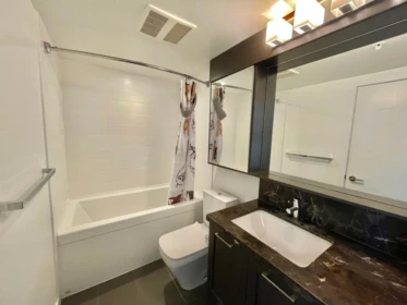 Primary Bathroom Photo of 818 5665 Boundary Road, Vancouver, BC