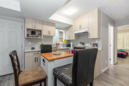 Mudroom Photo of 46151 Third Avenue, Chilliwack, BC