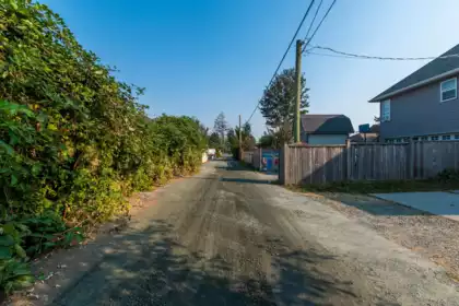 Neighborhood Park Photo Near 46151 Third Avenue, Chilliwack, BC