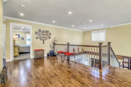 Hallway Photo of 14706 63 Ave, Surrey, BC