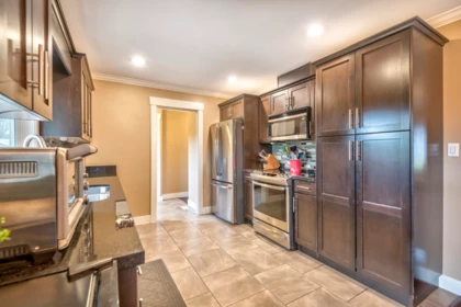 Walk-In Closet Photo of 22787 Reid Avenue, Maple Ridge, BC