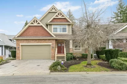 12 3800 Golf Course Drive, Abbotsford, BC, Abbotsford East — 5 bed single family residence for sale