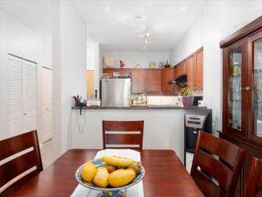 Breakfast Nook Photo of 107 675 Park Crescent, New Westminster, BC