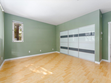 Walk-In Closet Photo of 107 675 Park Crescent, New Westminster, BC