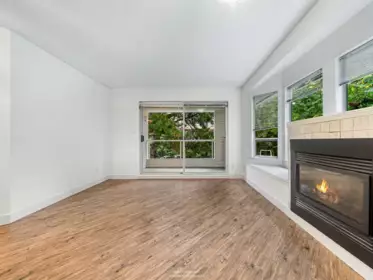 303 123 E 6th Street, North Vancouver, BC, North Vancouver — Apartment/Condo for sale