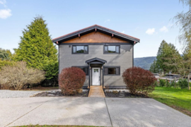 6176 Gale Avenue, Sechelt, BC