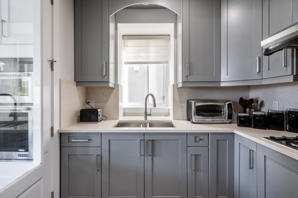 Guest Bathroom Photo of 18712 55 Avenue, Surrey, BC